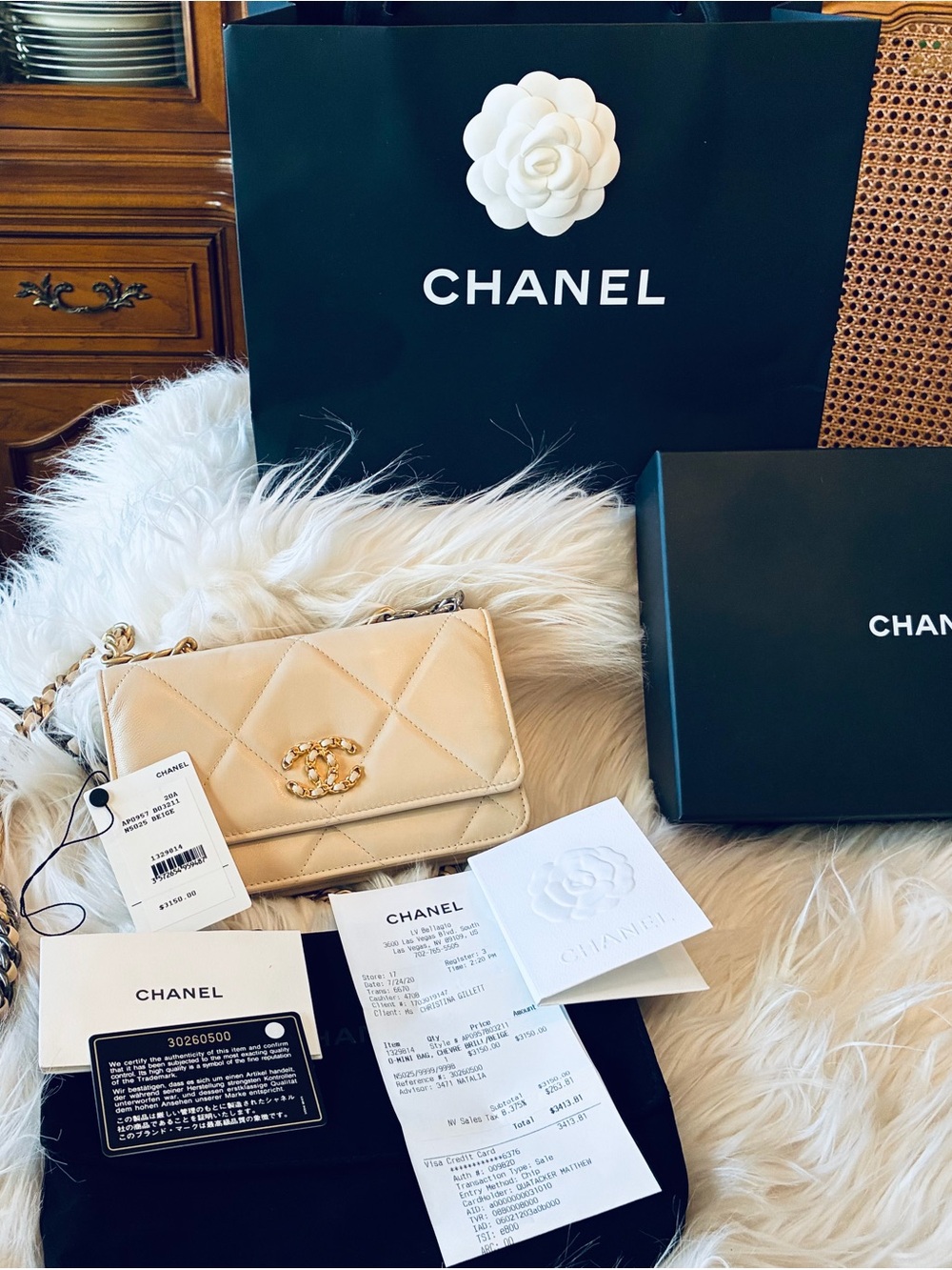 CHANEL 19 Cream Quilted Small Classic Flap Crossbody Bag CC wallet on chain EUC
